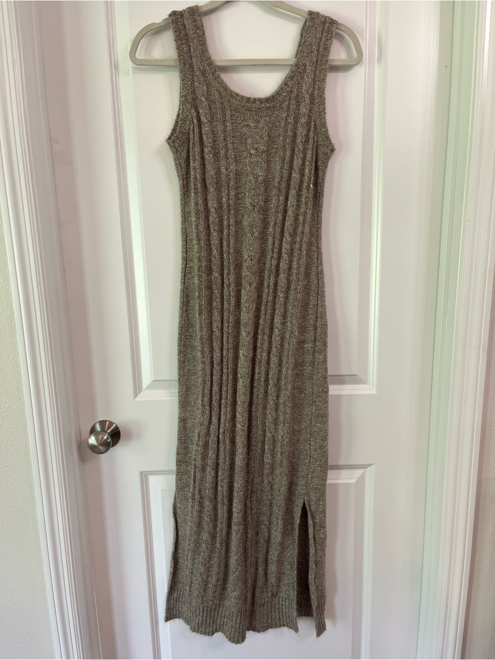 Gianni Bini Midi Dress Sleeveless Taupe Knit Side Slits Scoop Neck Womens Small